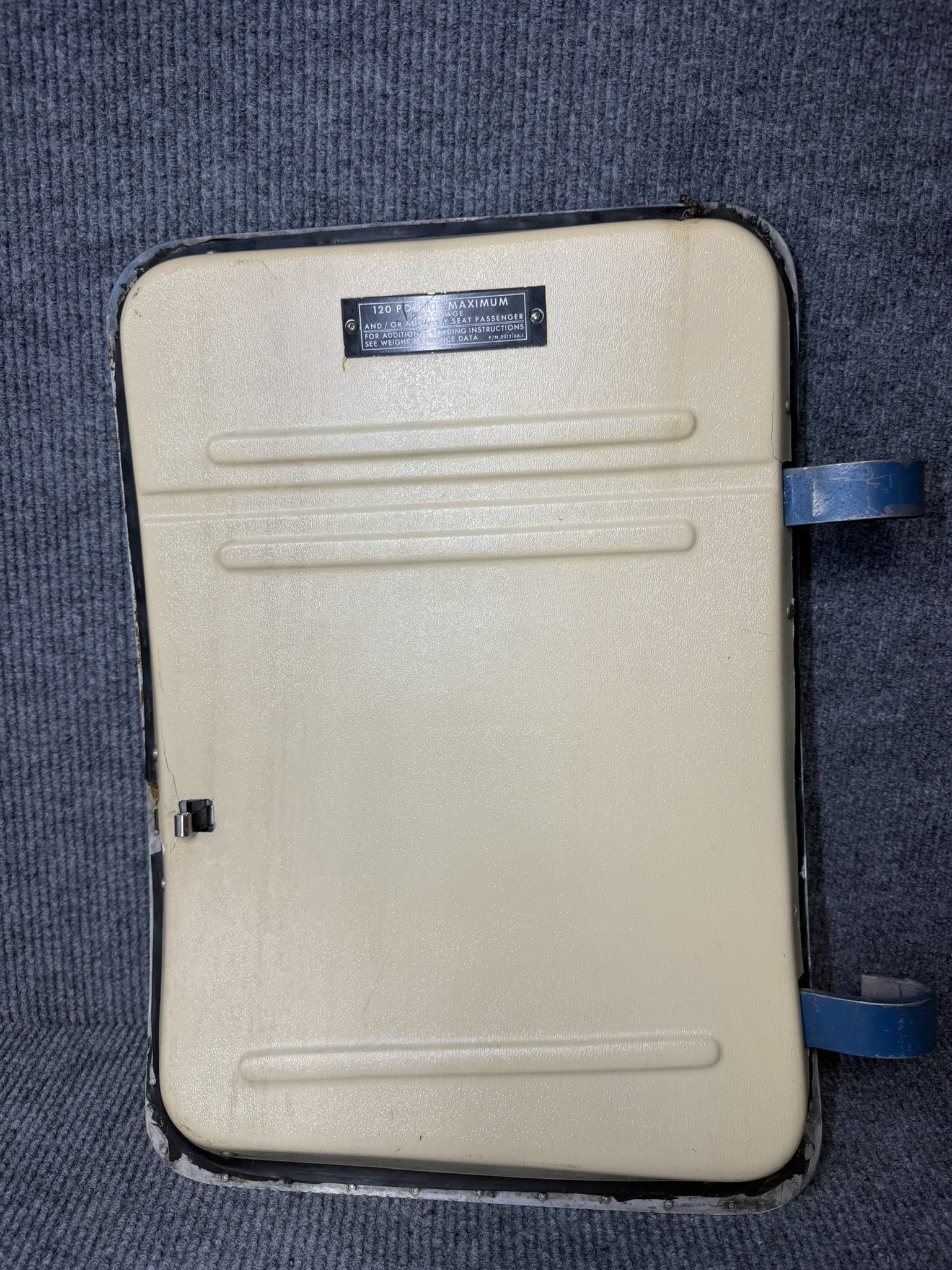 0711101-33 Baggage Door Complete W/ Latch - Image 5
