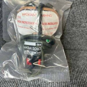 MF10-05-12 OXYGEN MASK***MAKE OFFER***