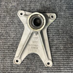 67042-13 AFT FITTING TRUNNION