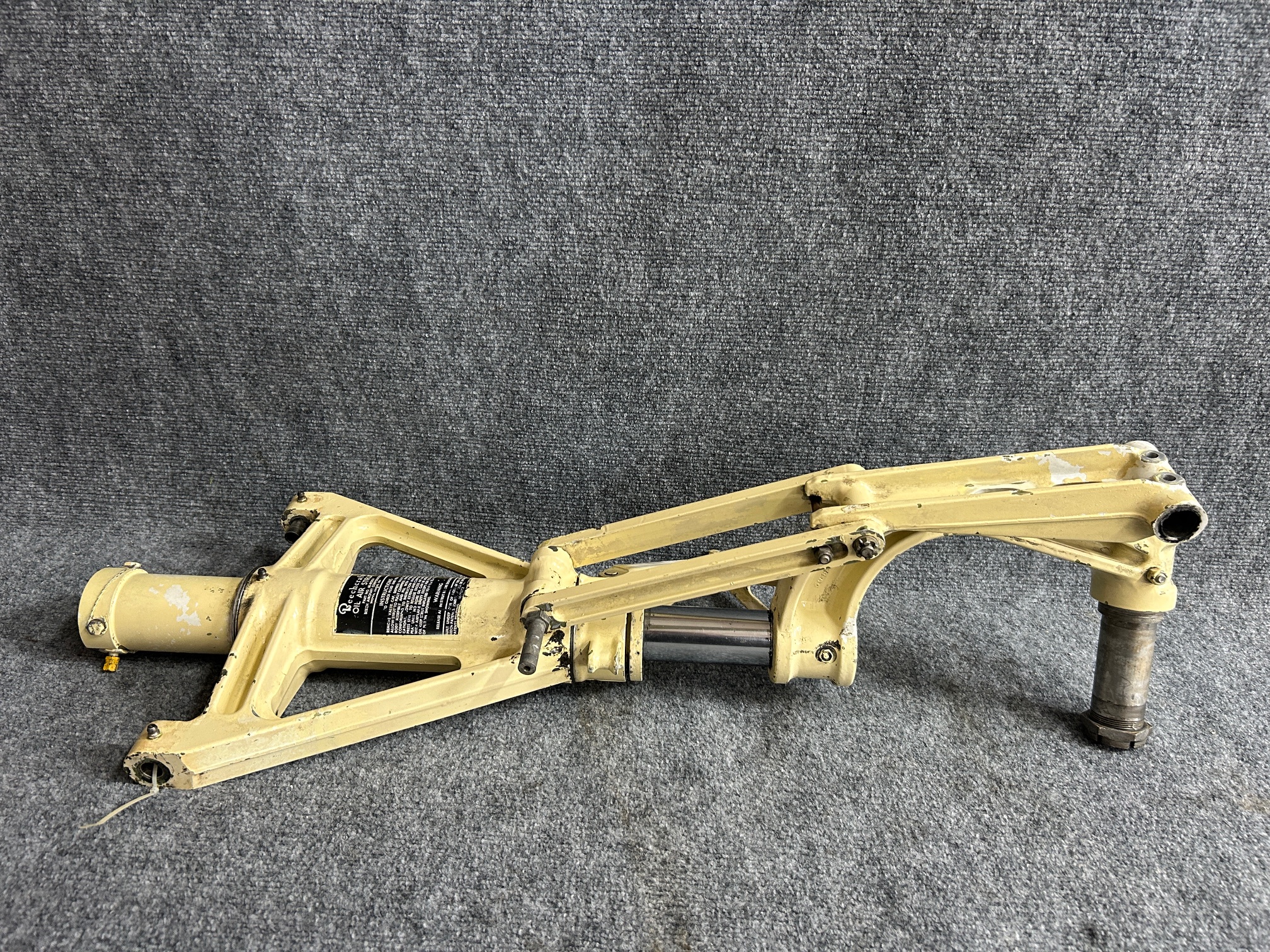 60-820000-603 DUKE B60 NOSE GEAR ASSY