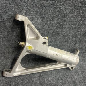 PN# 83605-003 RH UPPER MAIN TRUNNION