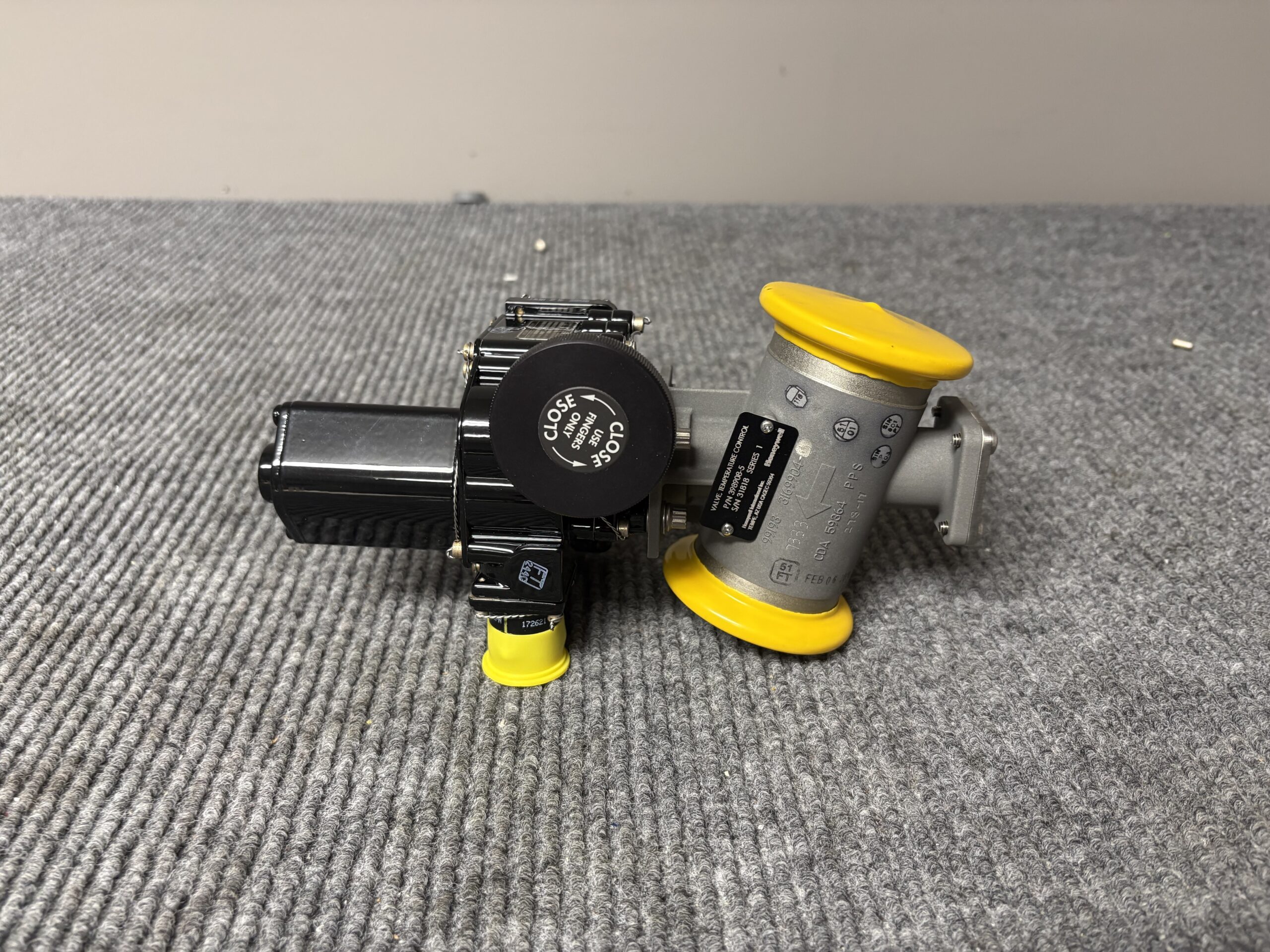 398908-5 TEMPERATURE CONTROL VALVE (MAKE OFFER)