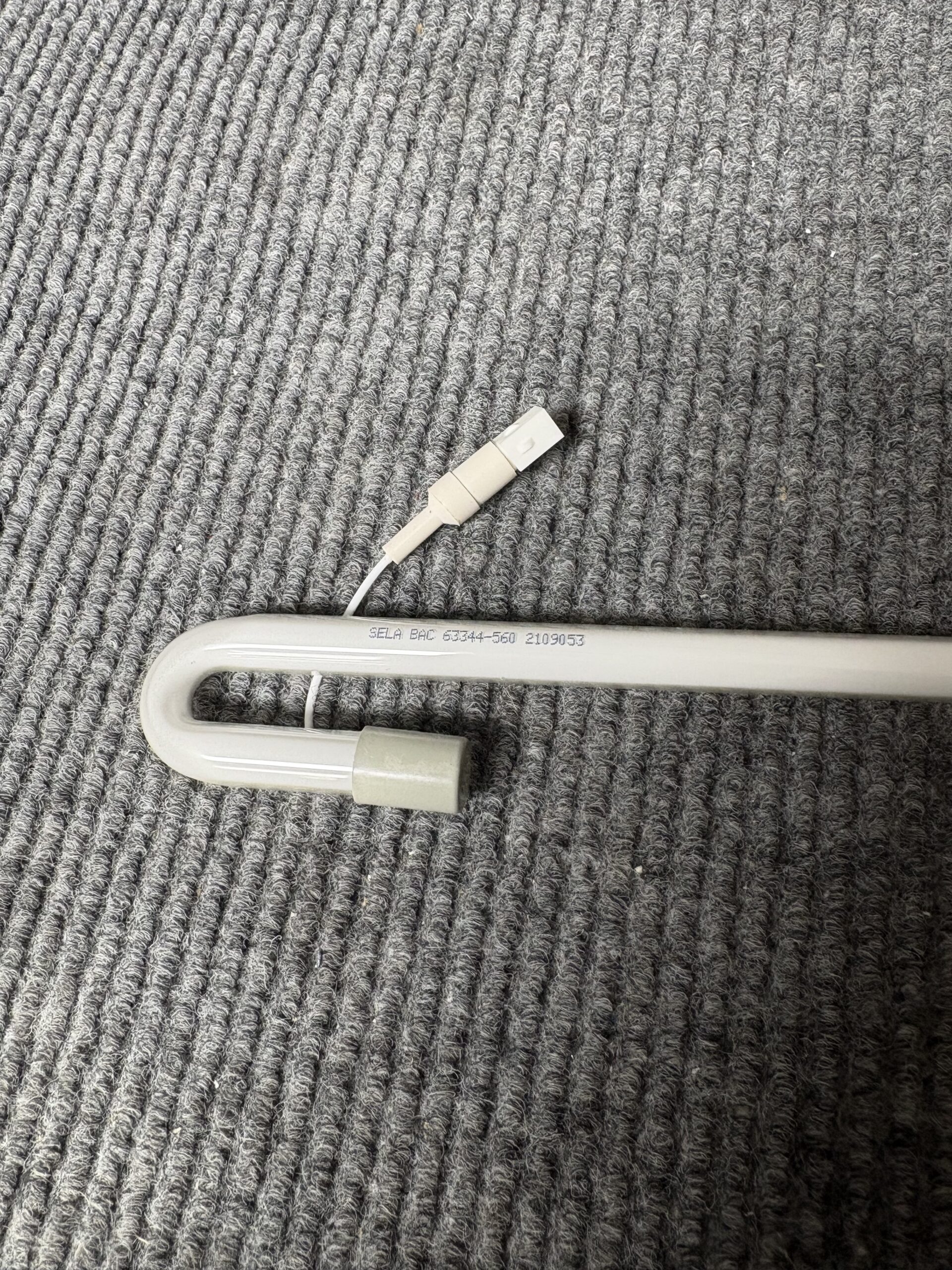 63344-560 TUBE LIGHT (MAKE OFFER) - Image 3