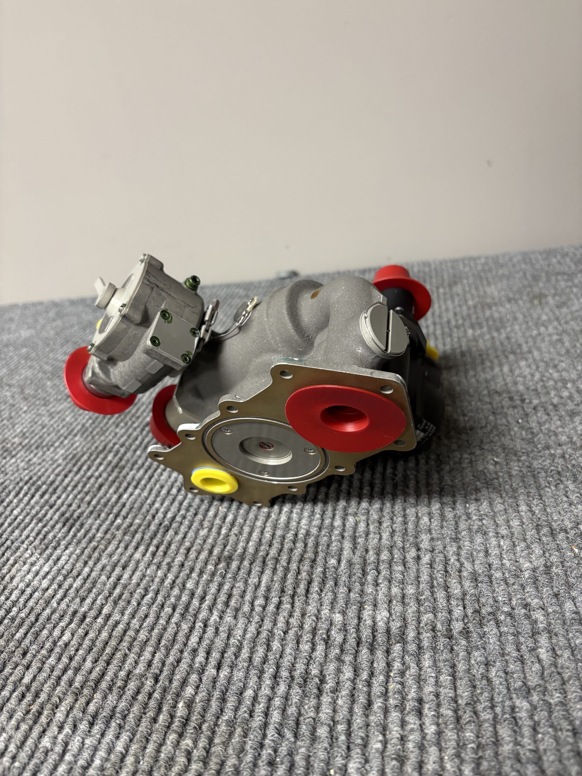 L88A31-690 BP2 MANIFOLD (MAKE OFFER) - Image 3
