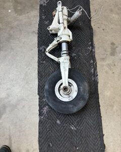 CESSNA 172RG  2041006-1 Support Assembly – Main Landing Gear ***MAKE OFFER***
