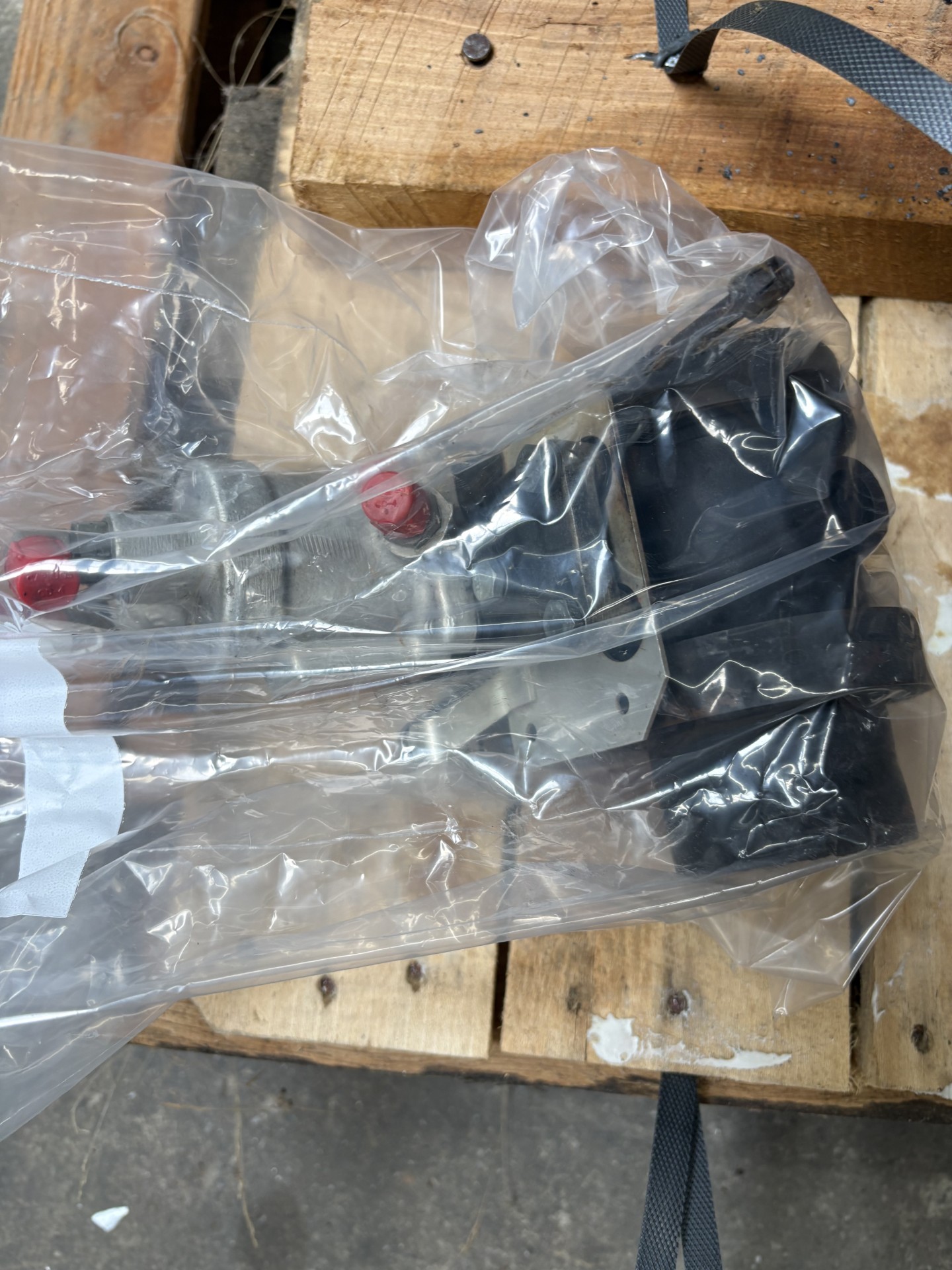 TIO-540-AG1A engine with 857.7 HR SNEW no prop strike with logs. ***MAKE OFFER*** - Image 6