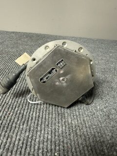 226650-32 PUMP/FUEL BOOST ***MAKE OFFER*** - Image 3