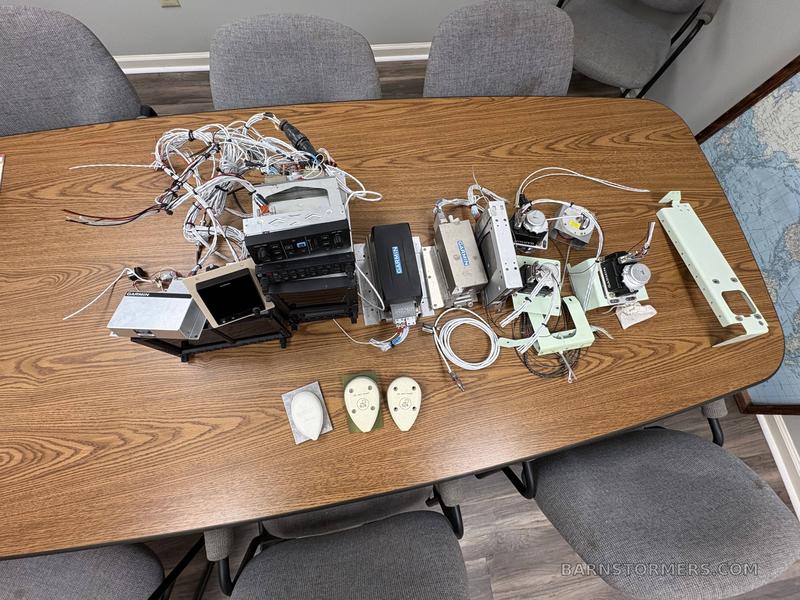 COMPLETE GARMIN SUITE ***MAKE OFFER***