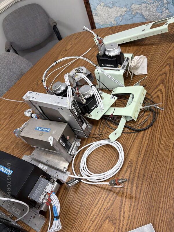 COMPLETE GARMIN SUITE ***MAKE OFFER*** - Image 4